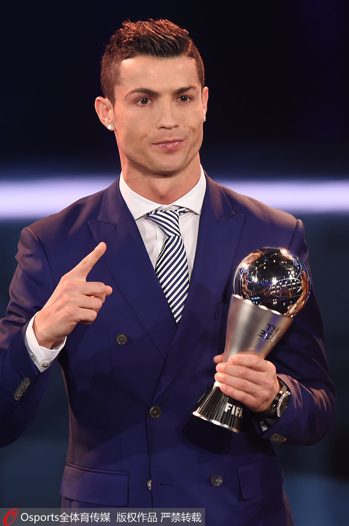 博主透露：塞鸟踢完亚冠将返回巴西，达万已经返回巴西治伤了