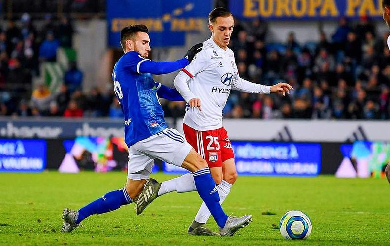 利物浦欧冠小组赛战平国际米兰（欧冠小组赛：利物浦与国际米兰战成平局）