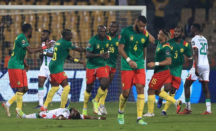 拿到21000分最年轻的球员：詹姆斯、张伯伦、科比高居前三（最年轻达成21000分的前三位球员：詹姆斯、张伯伦、科比）