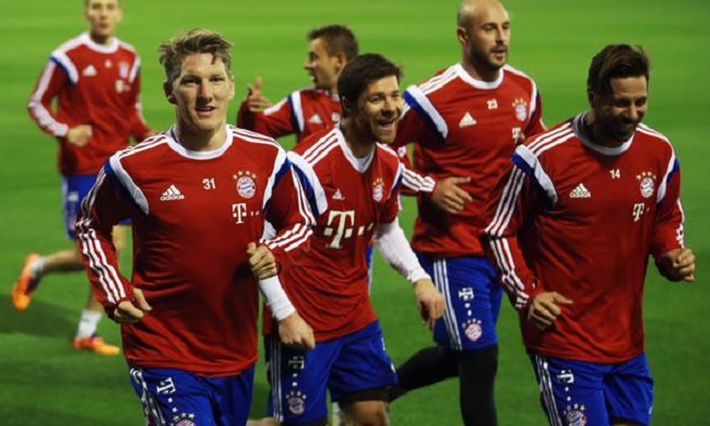 意甲媒体热议：米兰前锋希门尼斯未来扑朔迷离，媒体坚称他将离开而经纪人否认！