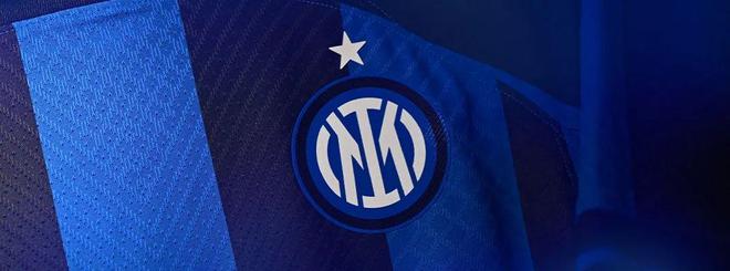 勇士球队助攻率高，全队配合默契（勇士传导球高效，团队协作默契）