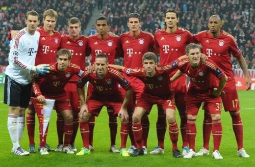 山东高速男篮昂首晋级俱乐部杯八强 阵容淬炼蓄力CBA新赛季（山东高速男篮闯入俱乐部杯八强 阵容磨合蓄势迎接CBA新赛季）