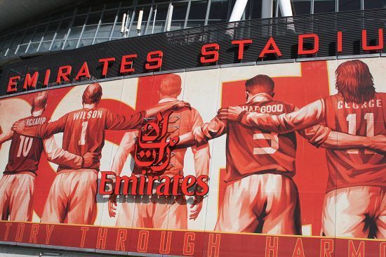 2025／26赛季英超：家中惊变！帕尔默脚趾撞伤缺阵三场（2025／26赛季英超：主场突发变故！帕尔默脚趾受伤将缺席三场）