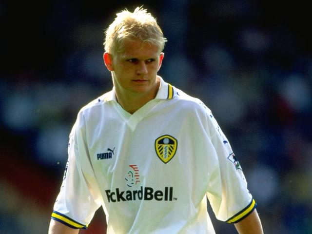 吴前贡献16分5篮板5助攻，两队唯一得分上双的本土球员