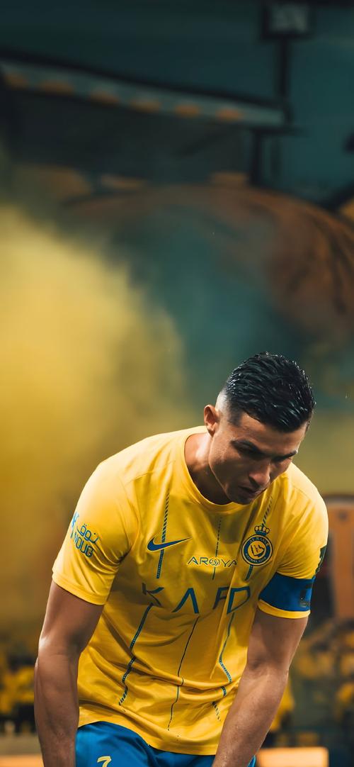 半场： 萨索洛2-1佛罗伦萨，曼德拉戈拉点射，沃尔帕托破门